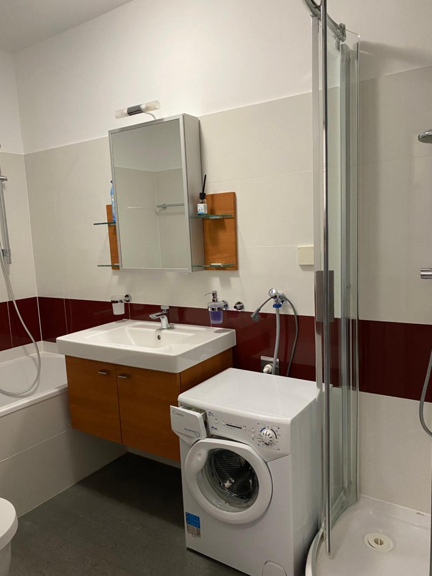 Apartment Grazbachgasse - Gratis Tiefgaragenplatz Eksteriør billede